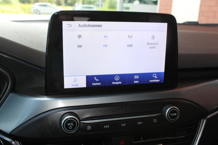 Vehicle Image 18