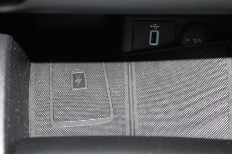 Vehicle Image 23