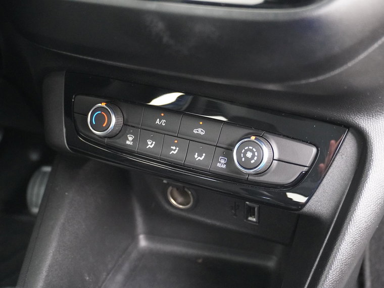 Vehicle Image 26