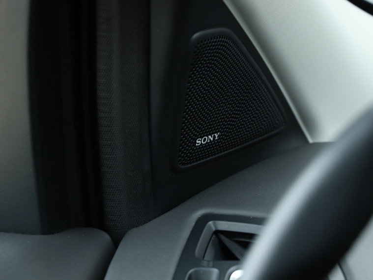 Vehicle Image 22