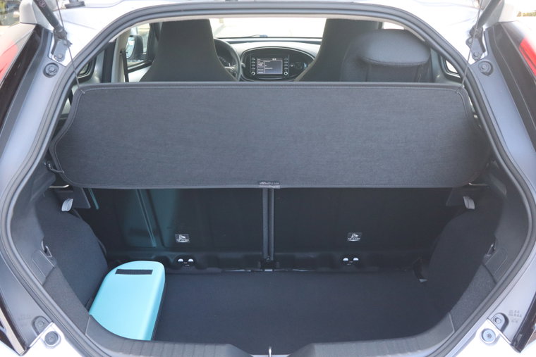 Vehicle Image 22