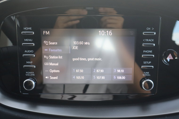 Vehicle Image 8