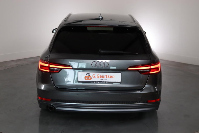 Vehicle Image 15