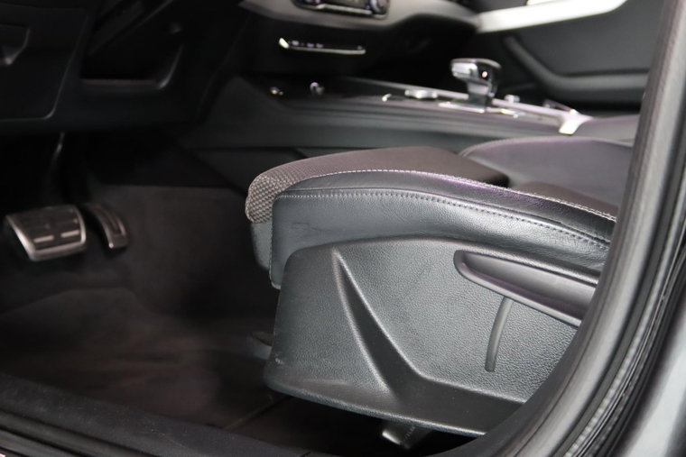 Vehicle Image 50