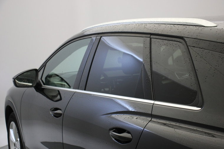 Vehicle Image 33