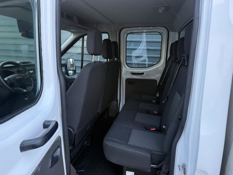 Vehicle Image 18