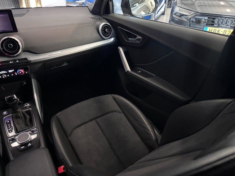 Vehicle Image 36