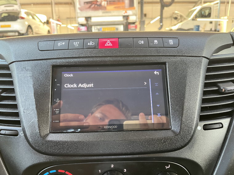 Vehicle Image 36
