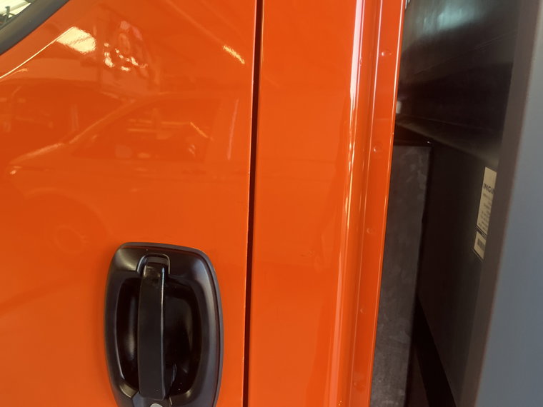 Vehicle Image 38