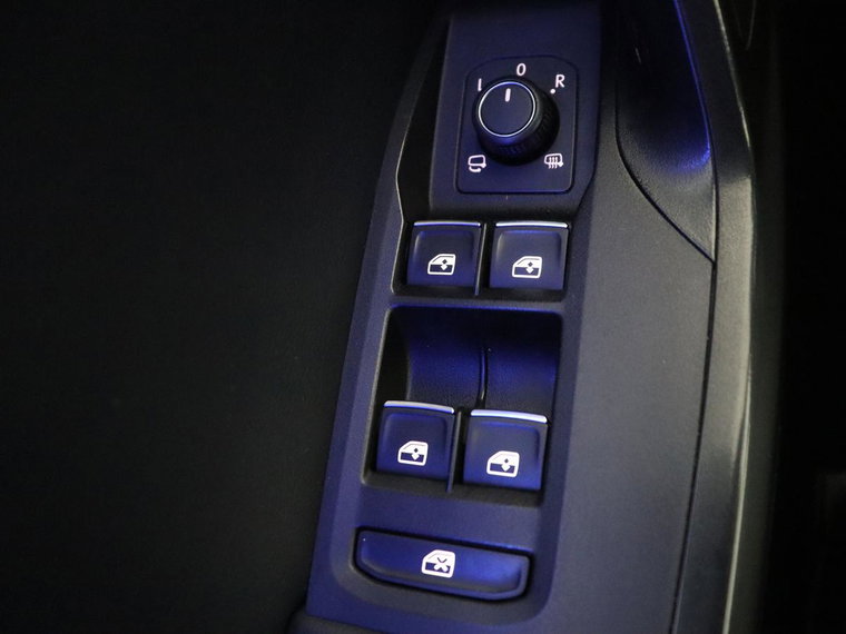 Vehicle Image 39