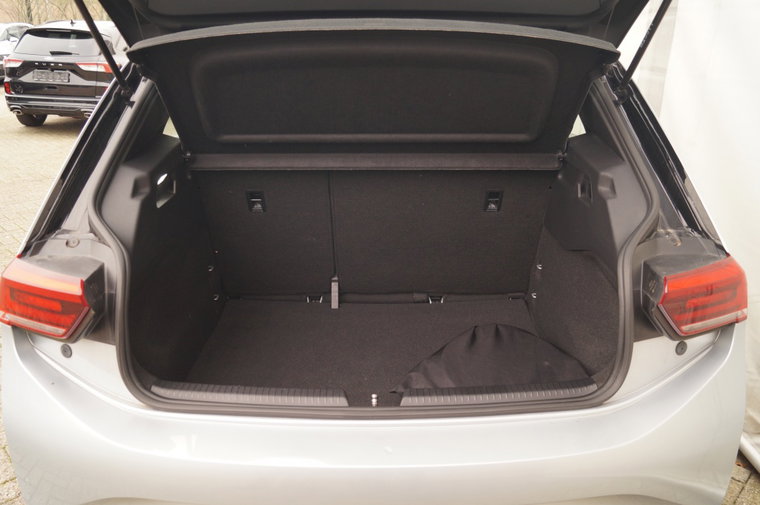 Vehicle Image 31