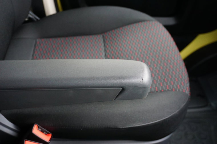 Vehicle Image 33