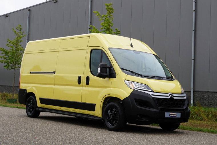 Vehicle Image 38