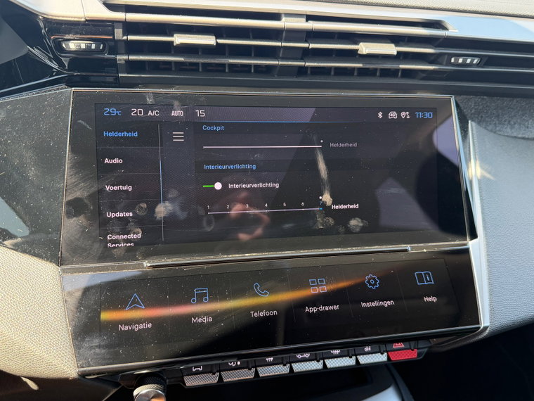 Vehicle Image 17
