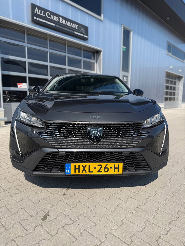 Vehicle Image 4