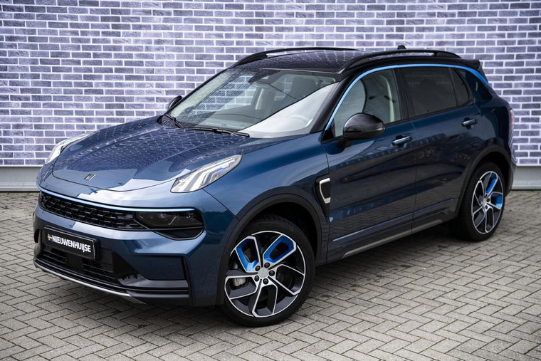 Vehicle Image 8