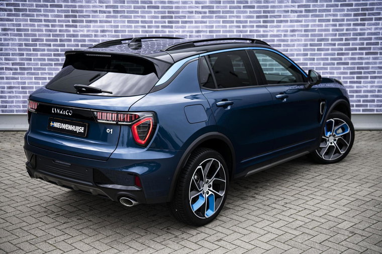 Vehicle Image 9
