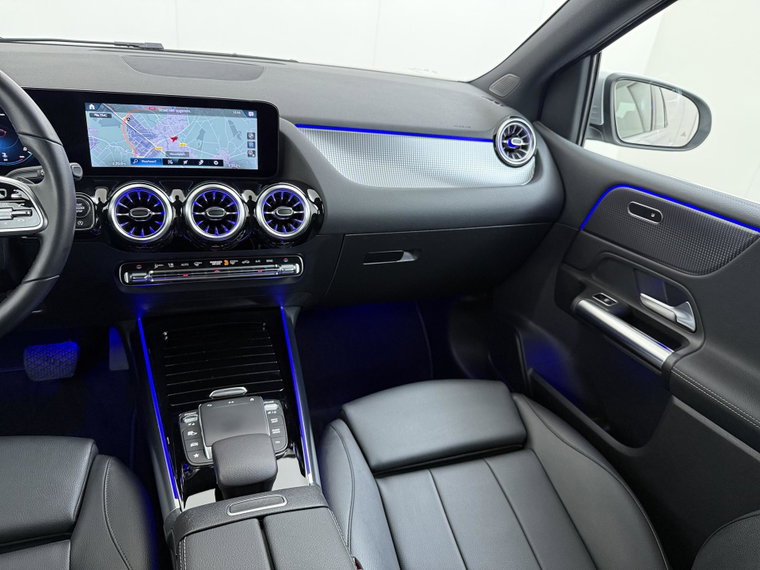 Vehicle Image 33