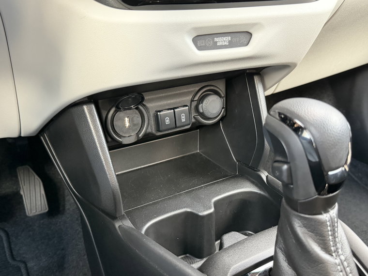 Vehicle Image 36