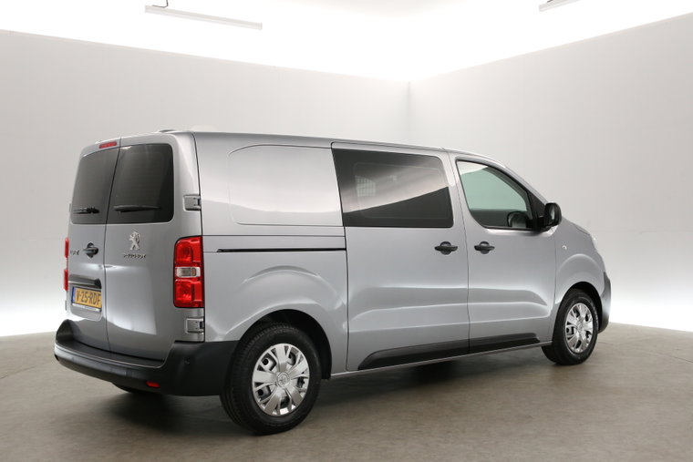 Vehicle Image 28