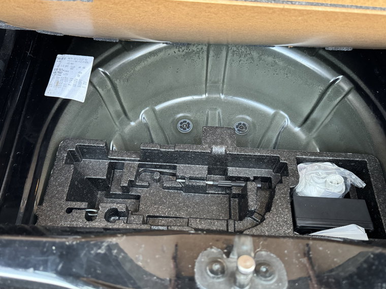 Vehicle Image 31