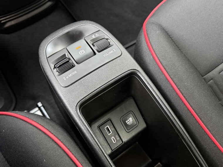 Vehicle Image 24