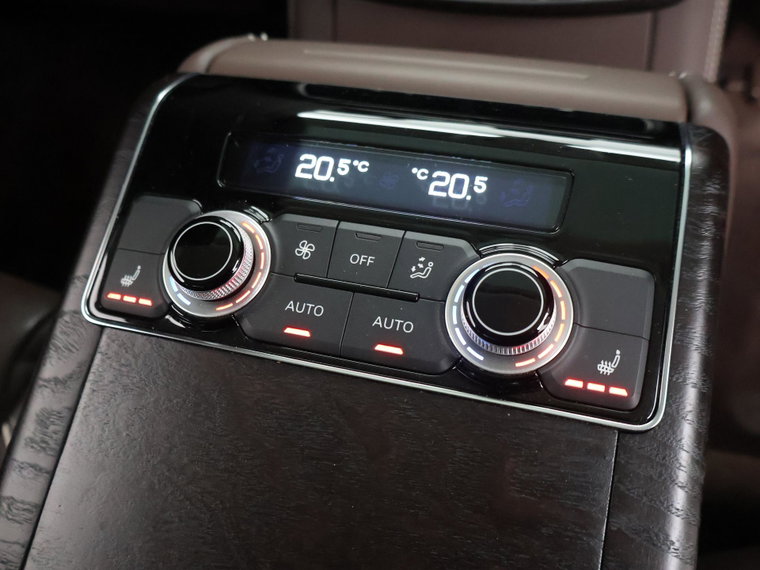 Vehicle Image 28
