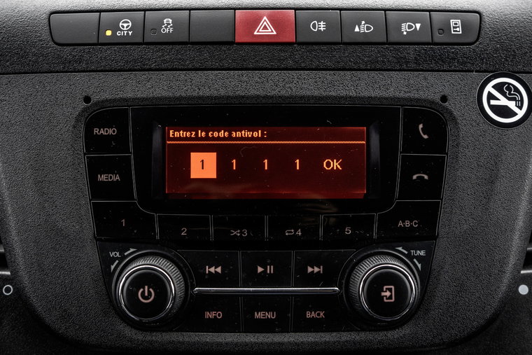 Vehicle Image 18