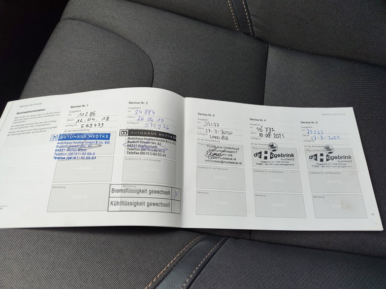 Vehicle Image 35