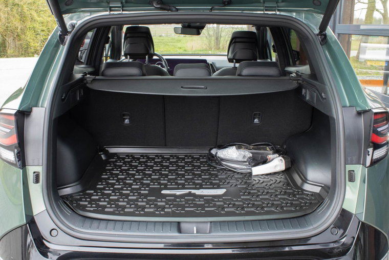 Vehicle Image 18