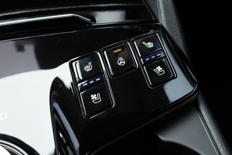 Vehicle Image 33