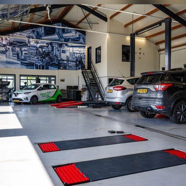 Vehicle Image 45