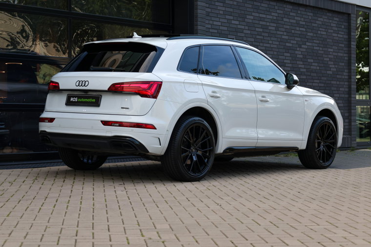 Vehicle Image 22