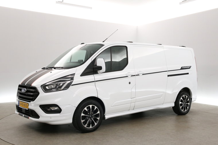 Vehicle Image 9