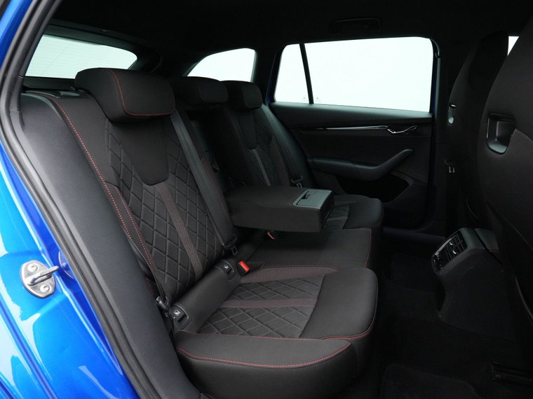Vehicle Image 33