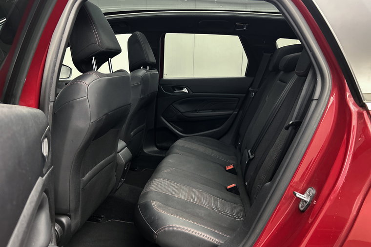 Vehicle Image 25