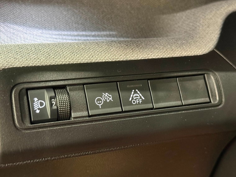 Vehicle Image 26
