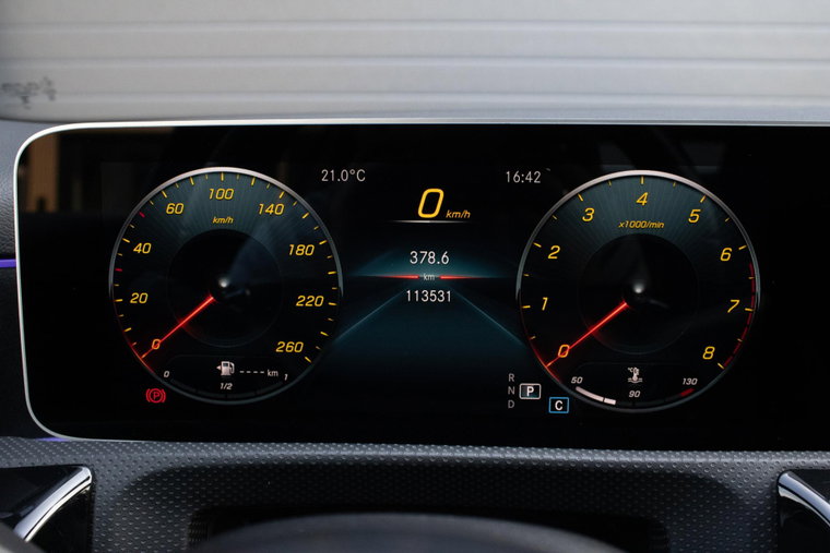 Vehicle Image 13