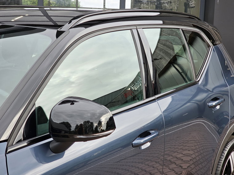 Vehicle Image 33