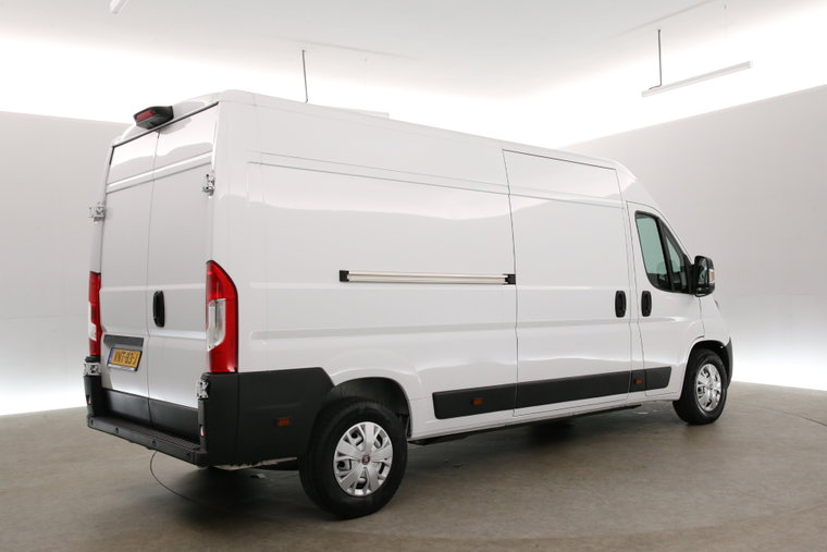 Vehicle Image 26
