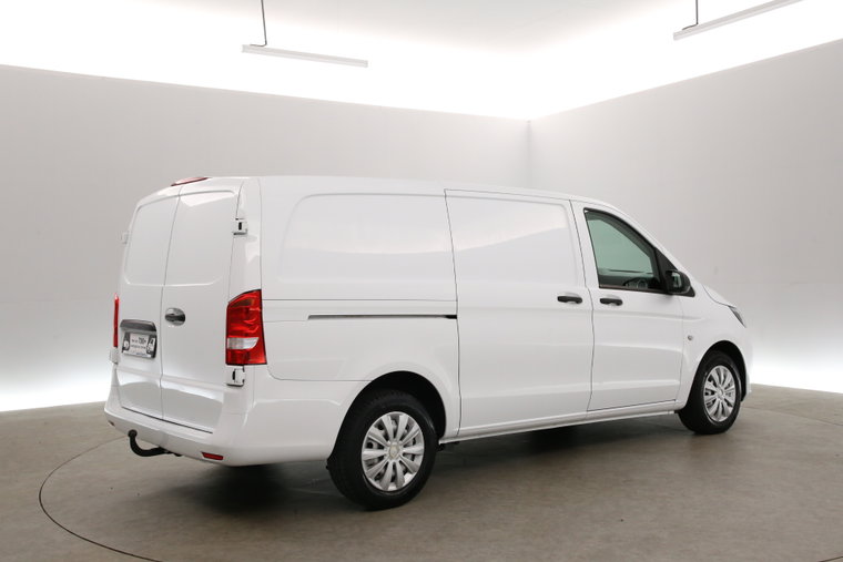 Vehicle Image 26
