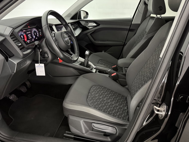 Vehicle Image 31