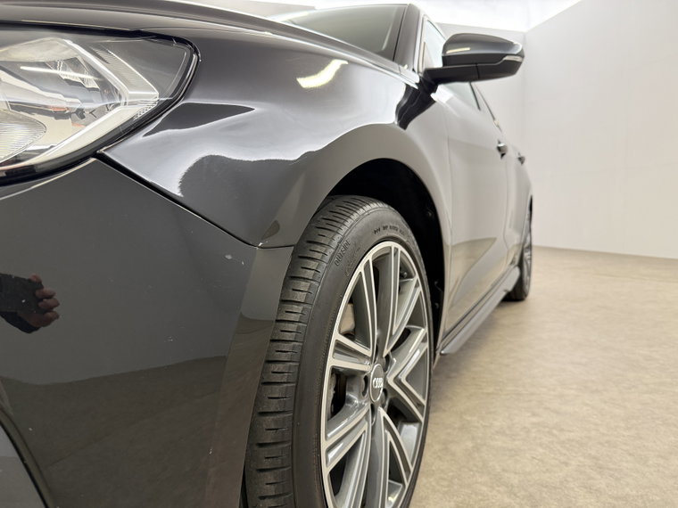 Vehicle Image 36