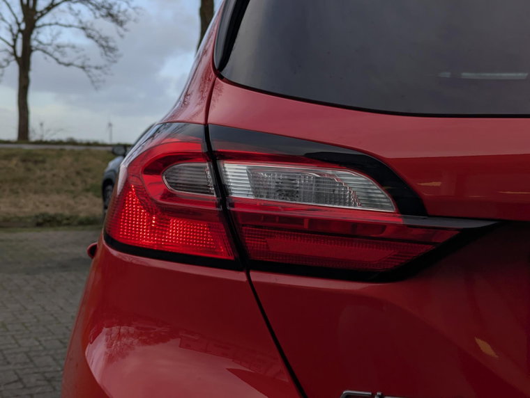 Vehicle Image 13