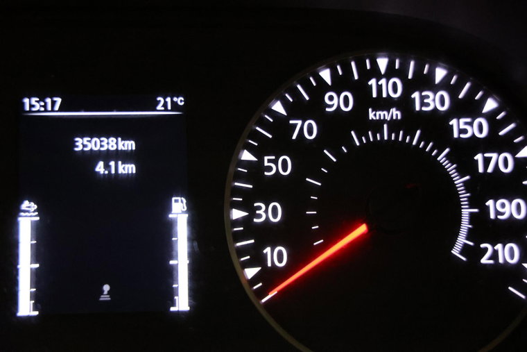 Vehicle Image 12