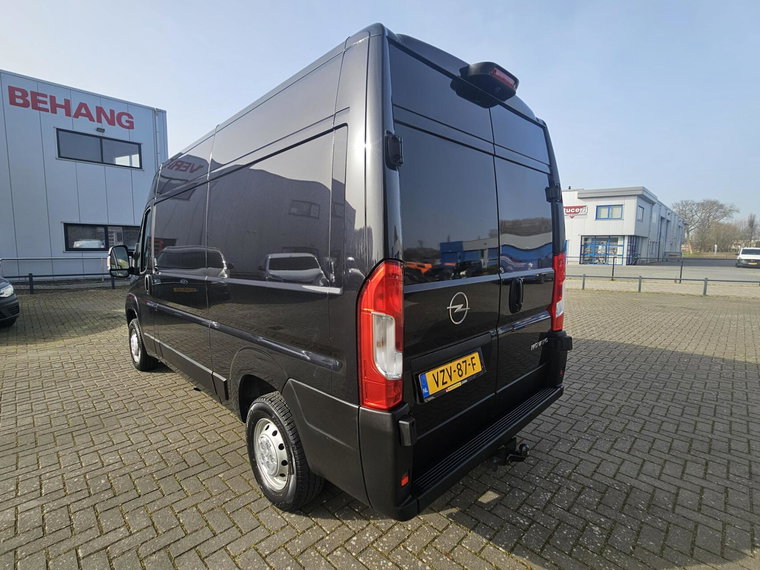 Vehicle Image 23