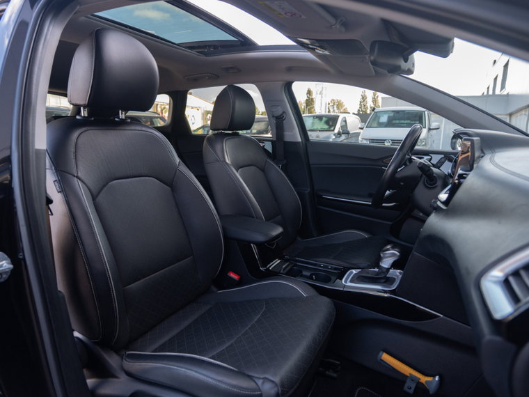 Vehicle Image 37