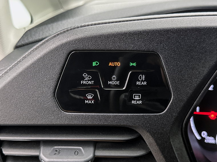 Vehicle Image 27