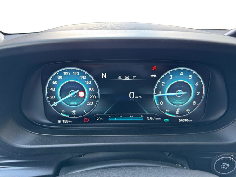 Vehicle Image 17