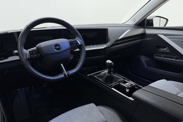Vehicle Image 18